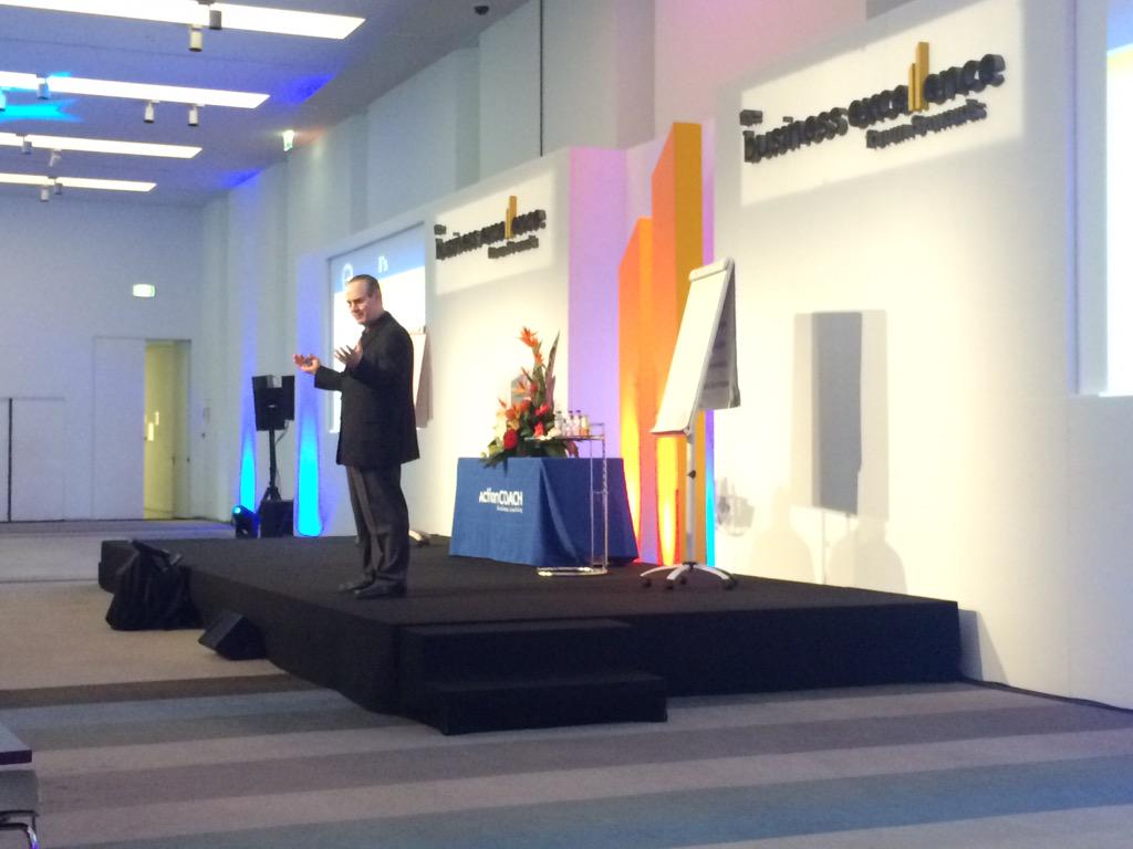 LondonGrowth's tweet photo. Inspirational and engaging DiSC profiling perspective from @TonyAlessandra @ #BEFA2015 http://t.co/EQw3phAQCh