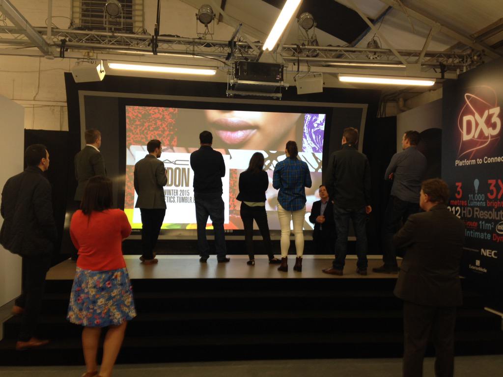 ExterionMediaUK's tweet image. This morning it&apos;s @SkyMediaUK &amp;amp; @RapportWW &apos;s turn to discover #DX3 #PlatformtoConnect at our #Innovation Centre