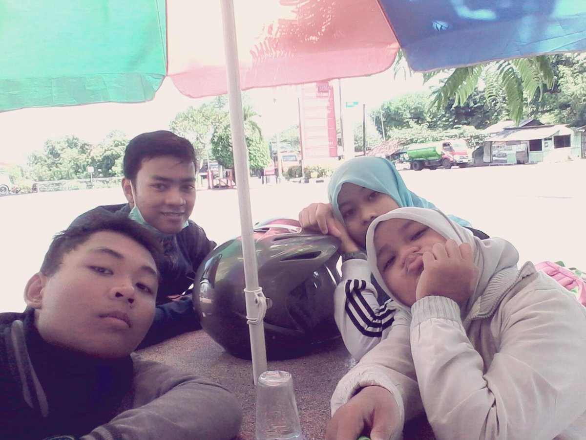 sheelfauzie's tweet photo. trip to kota malang @RifqahRycancer http://t.co/1urbJQ7XFm