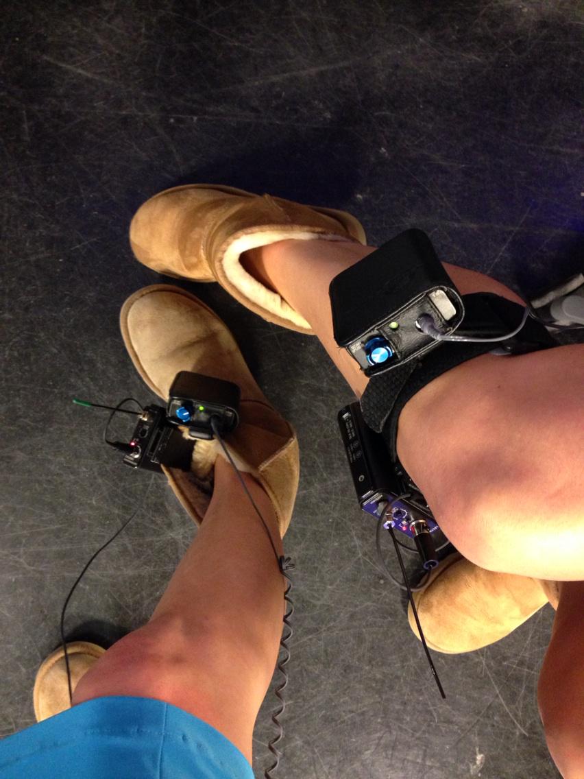 evontiehl's tweet image. Great minds, @katiefehlinger...  So chilly this morning, we both turned to fuzzy boots.. #BringBackSpring #WheresElsa