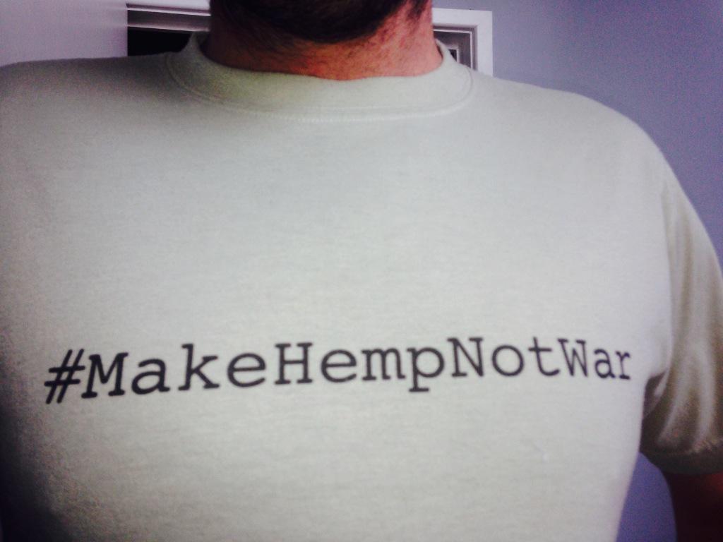 CanapaUk's tweet photo. Happy #FashionRevolutionDay World. #FromSeedToGarment #ArtToTech #JustDoHemp http://t.co/DtvQPihGdR
