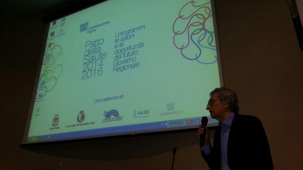 EssecoreSalute's tweet photo. Tommaso Fiore #pattosalutepuglia. I nuovi #lea e la nuova programmazione sanità 14-16 http://t.co/zmuWon5riR