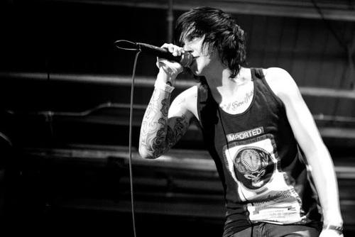 Happy bday Kellin Quinn  