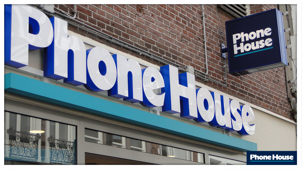 Phone_HouseNL's tweet photo. Het merk #PhoneHouse blijft naast #Optie1 bestaan http://t.co/8gIVirYncR http://t.co/zuKlxqPQxE