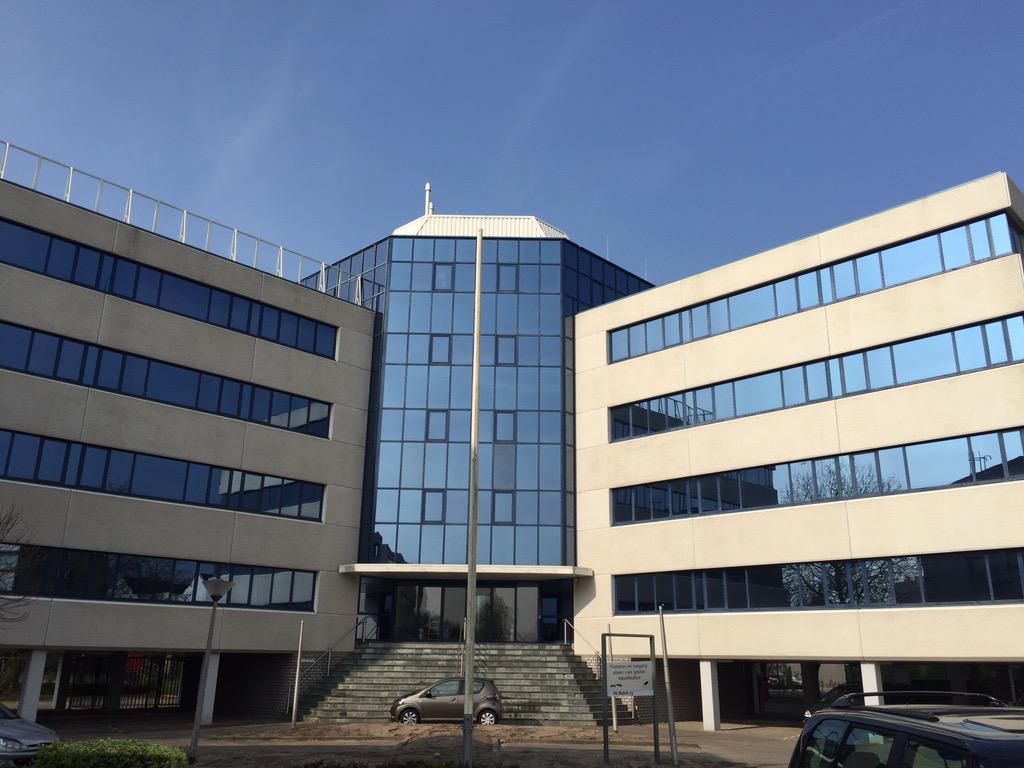 woerdenmarketin's tweet photo. Werkbezoek nwe vergader/congresruimte @INofficeWoerden waanzinnig uitzicht op historisch centrum met iconen! http://t.co/1ulGUs4KFr