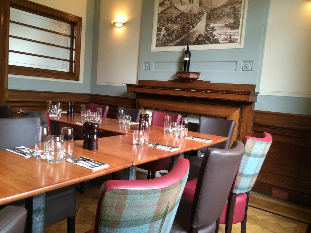 FirkinGin's tweet photo. Set up for #theFword launch almost complete @bistromoderne http://t.co/67718F6YlZ