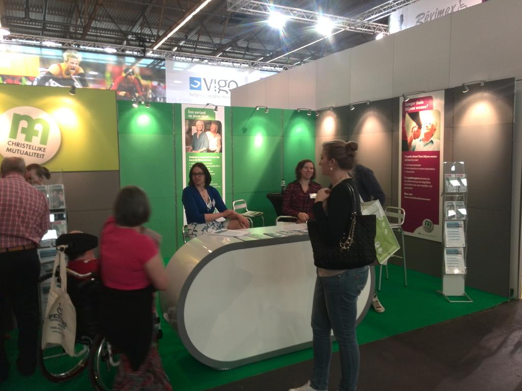 ClementDecoster's tweet photo. Thuis blijven wonen kleurt de Revabeurs .
Een impressie. http://t.co/BIsu3yGbhs
