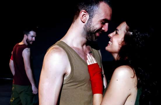 luna_paredes's tweet photo. Hoy termina (en @puertaestrecha1) uno de los proyectos más bonitos del mundo: #FuenteOvejuna, de @AlmaVivaTeatro
:__) http://t.co/P0sISd2llu
