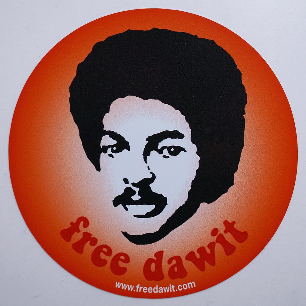 FreeDawit's tweet photo. Today #DawitIsaak, prisoner of conscience, has been detained 4961 days without trial. We'll never forget. #FreeDawit http://t.co/J7GugBJdgT