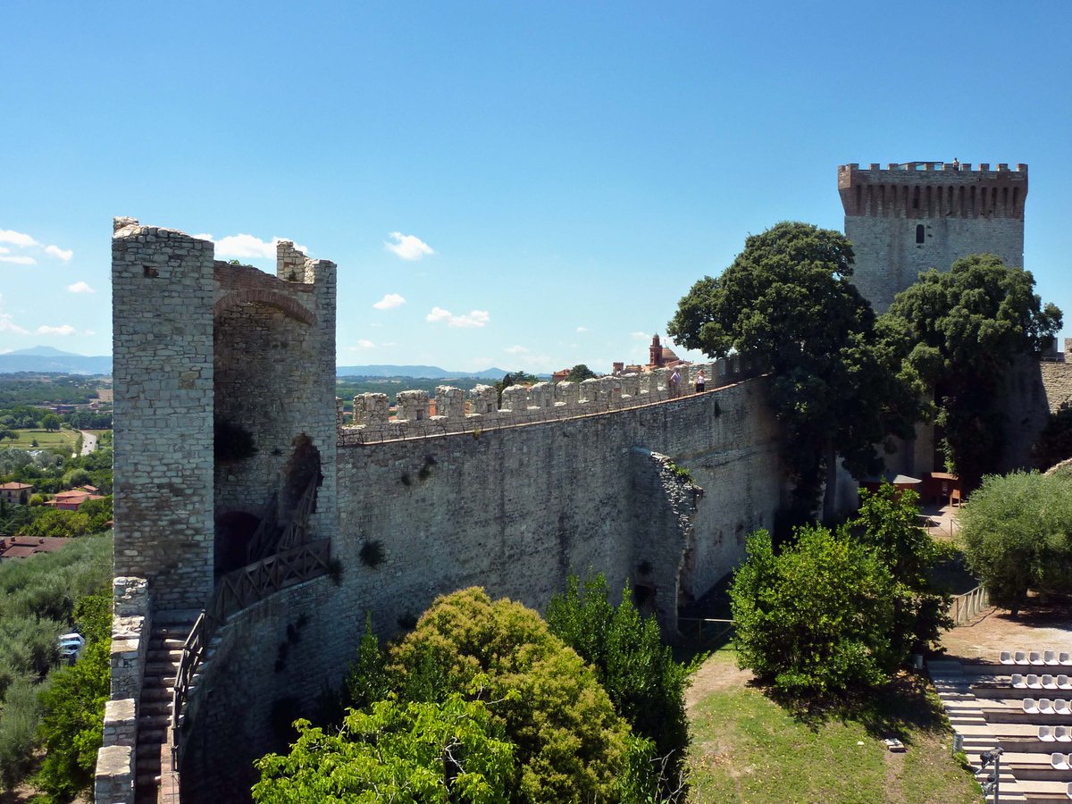 "Coloriamo i Cieli", dal 30 aprile al 3 maggio a #CastiglioneDelLago...aquiloni in arrivo!  goo.gl/et9e4R