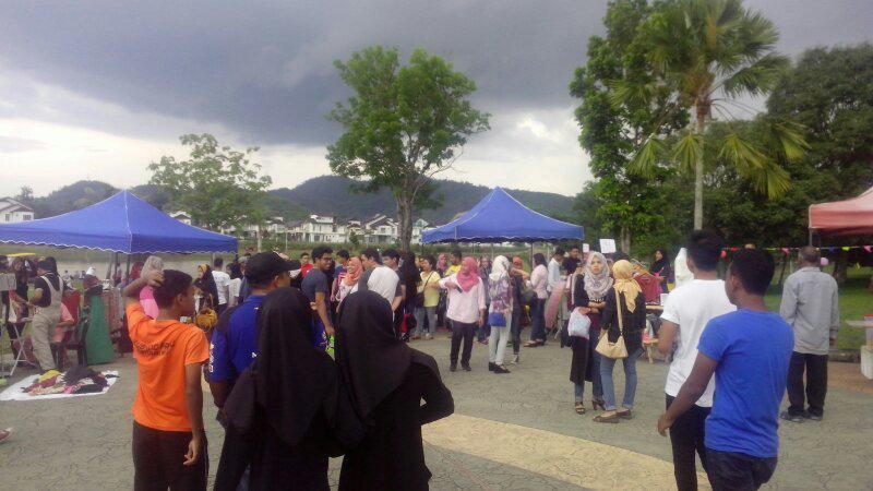 PaitDzahid's tweet photo. Suasana di #projek360 tadi. Thanks for those who are coming to support.. Well done @syifamajid !!! http://t.co/S9jIONfBwg