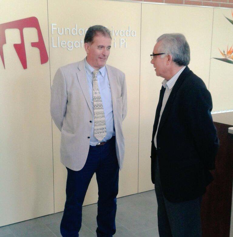 Conveni <a href="/AjSantAdria/">Ajuntament SantAdrià</a>  <a href="/FUNDACIOROCAIPI/">FUNDACIÓ ROCA I PI</a> @fitreball projecte d'insercio Angels a #SantAdria x rehabilitacio habitatges
