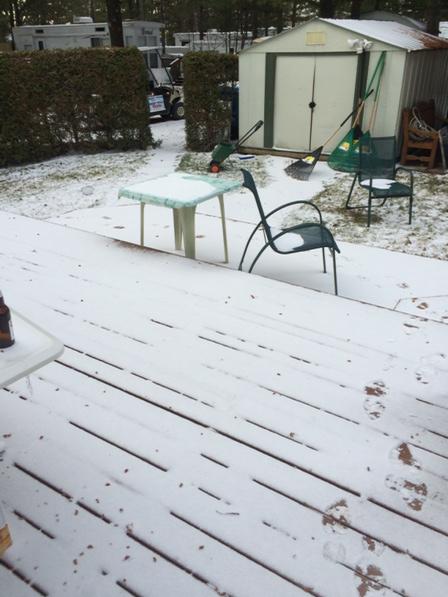 ebrown328's tweet photo. Snow covered at Birch Cove this morning. http://t.co/DWjHs3Ji32