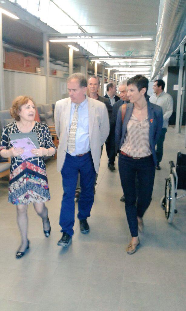 Amb regidora Filo Cañete signatura conveni projecte ANGELS <a href="/AjSantAdria/">Ajuntament SantAdrià</a> <a href="/FUNDACIOROCAIPI/">FUNDACIÓ ROCA I PI</a>