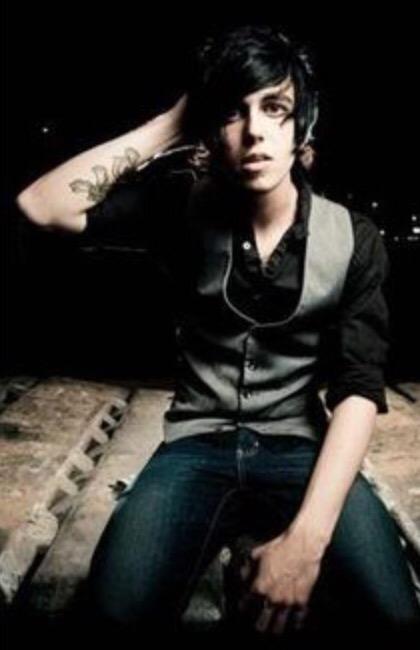 Happy 29th birthday to Kellin Quinn       