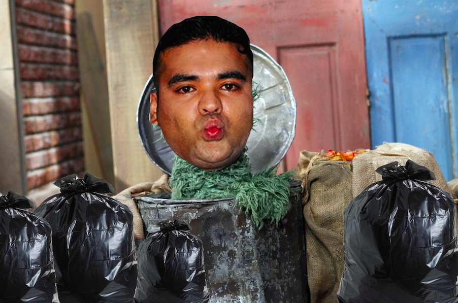 zaynbaabe's tweet photo. Fandom singing to Naughty Boy like

DON'T FORGET WHERE YOU BELONGG

#GetNaughtboySuspended http://t.co/iDHtKp79jB