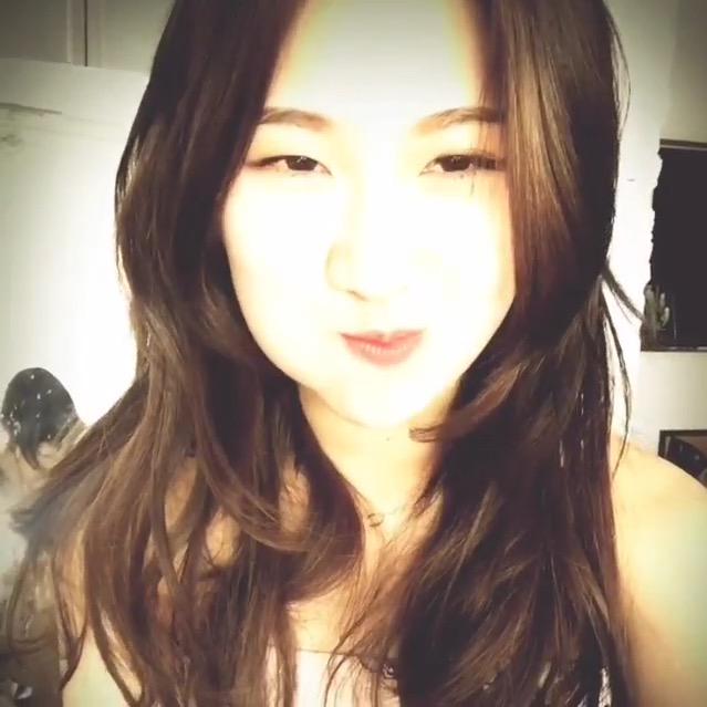 yerinebaek's tweet photo. ktW https://t.co/dkRf2Oa6dn http://t.co/LkdTnfSPLR