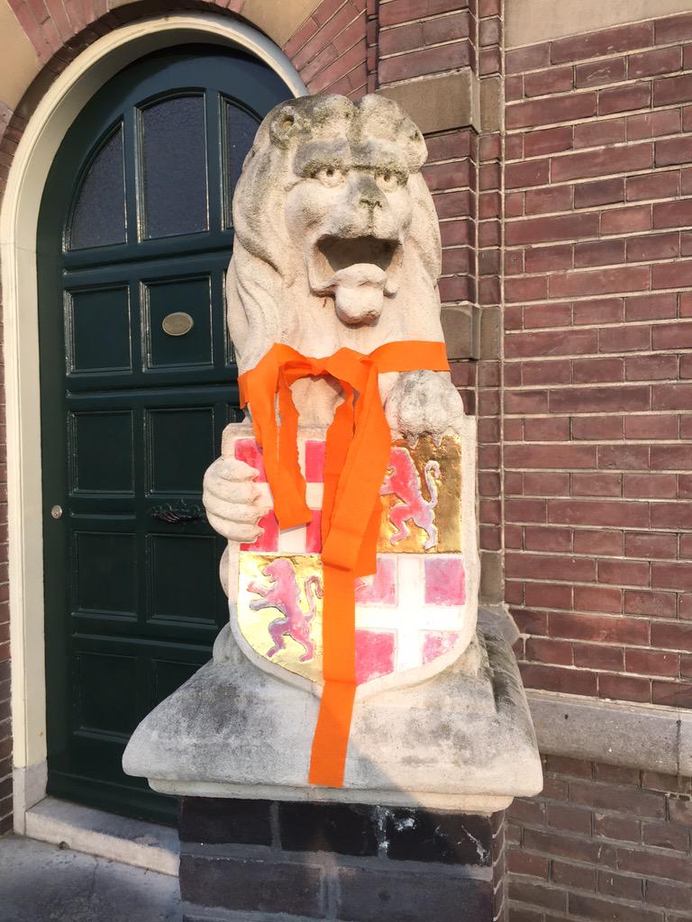 liefs_Gery's tweet photo. Wat een leuke #koningsspelen op school zeg! En wat waren de kinderen gezellig! #trots http://t.co/nX53kfwLID
