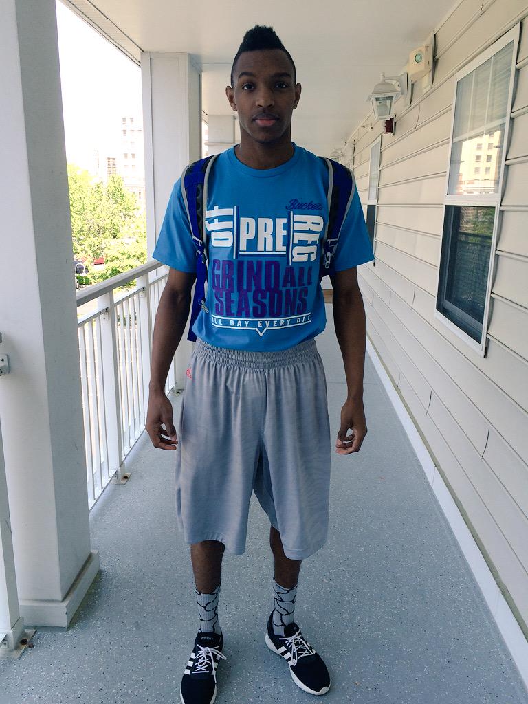 About to get work. I dont care if it's off season, pre season or regular season! I grind all season @bucketsthebrand