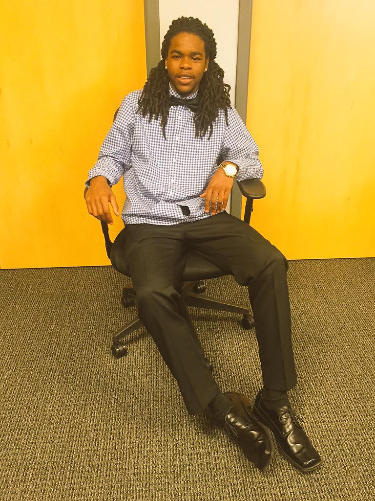 BossBlam's tweet photo. Officially signed to Southern Wesleyan Univ. Blessed to be getting an opportunity to play ball at the next level! 🙌🙏🏀 http://t.co/7h0Teprgfg