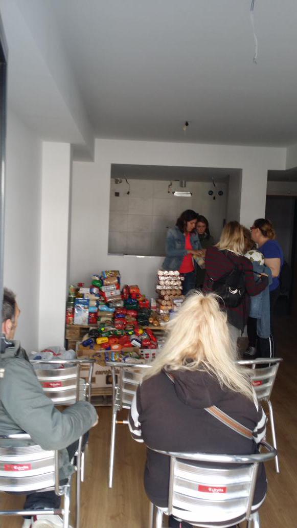 ZGZHogarSocial's tweet photo. Fotos de las diversas actividades realizadas este pasado jueves de San Jorge alternativo y reivindicativo. http://t.co/JBFJxqoJ6H