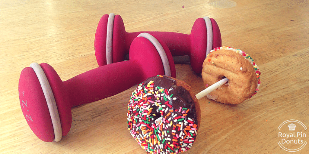 RoyalPinDonuts's tweet photo. Do you even lift bro? #FlexFriday http://t.co/UmxlbiQ3lQ