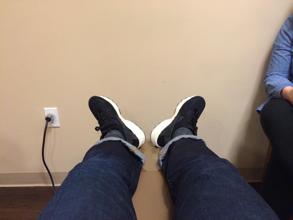 JoseRMejia's tweet photo. #kicksathedentist #highasfuck #molarextraction #sauce #legited http://t.co/SEkvQubWba