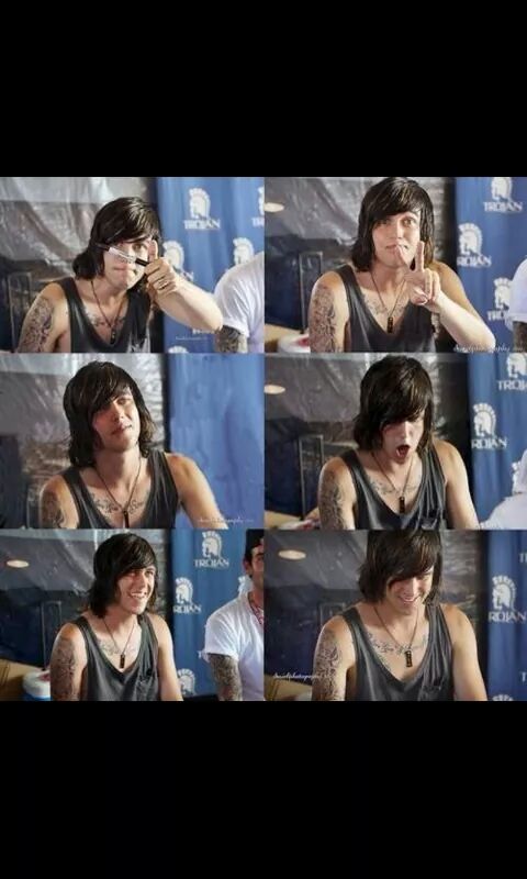 Happy birthday \" kellin Quinn\"  <3 