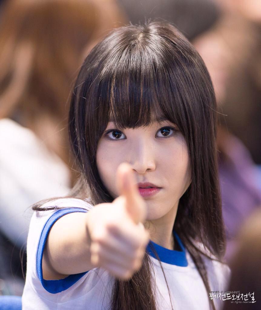 YUJULAND_'s tweet photo. #100DaysBeingMyGFRIEND 
#100thDaysWithGFRIEND http://t.co/CYD7IEVTGa