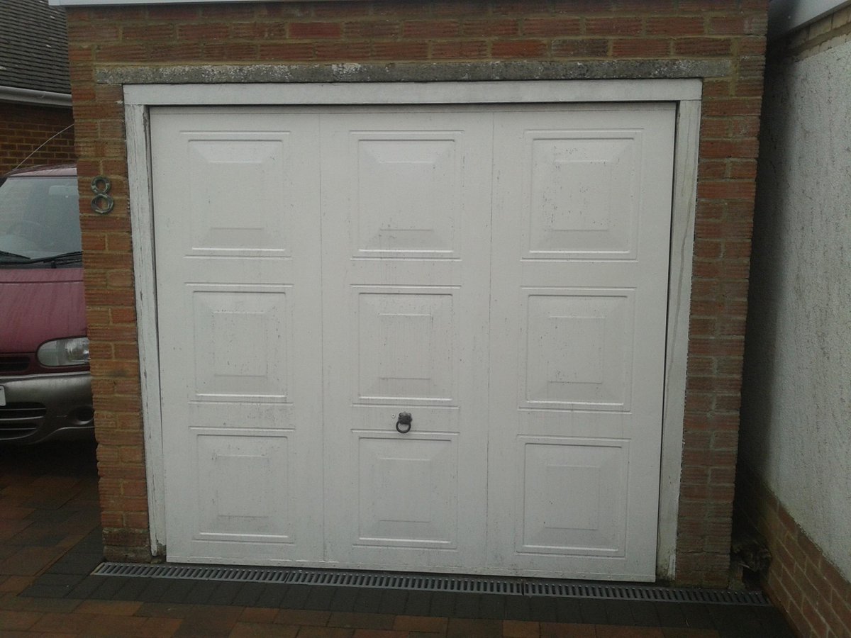 UpOverGarage's tweet image. Looking for a new @SWSUKsecurity #rollershutter? Check out our brand new website live now at upandovergaragedoorsandshutters.co.uk