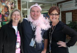 Tiaras and Tutus at Liberty ES today - Girls won Box-Top Contest!!! @LCPSLiberty @LIBPrincipal