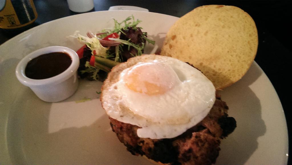 Trevor Thomson tweet media