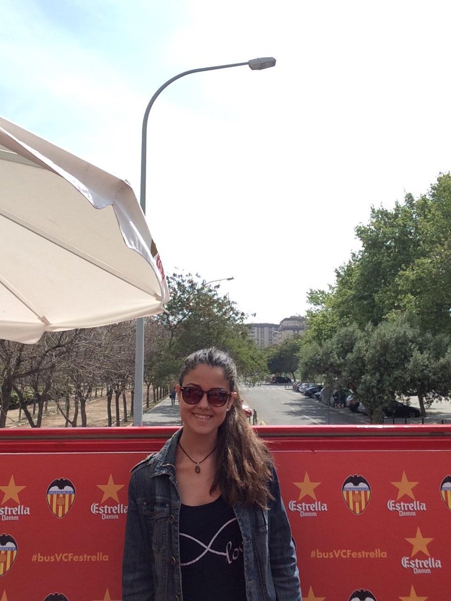busVCFestrella's tweet photo. @valenciacf @EstrellaDammEs #busVCFestrella @MariaaCalatayud http://t.co/rNmP48kFVp