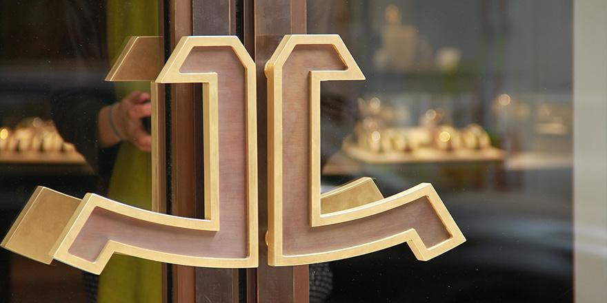 jaegerlecoultre's tweet photo. We are thrilled to welcome you in our new address in #London, 13 Old Bond Street. 
#JLCinLondon #OpenawholenewWorld http://t.co/KUP0rHcOlx