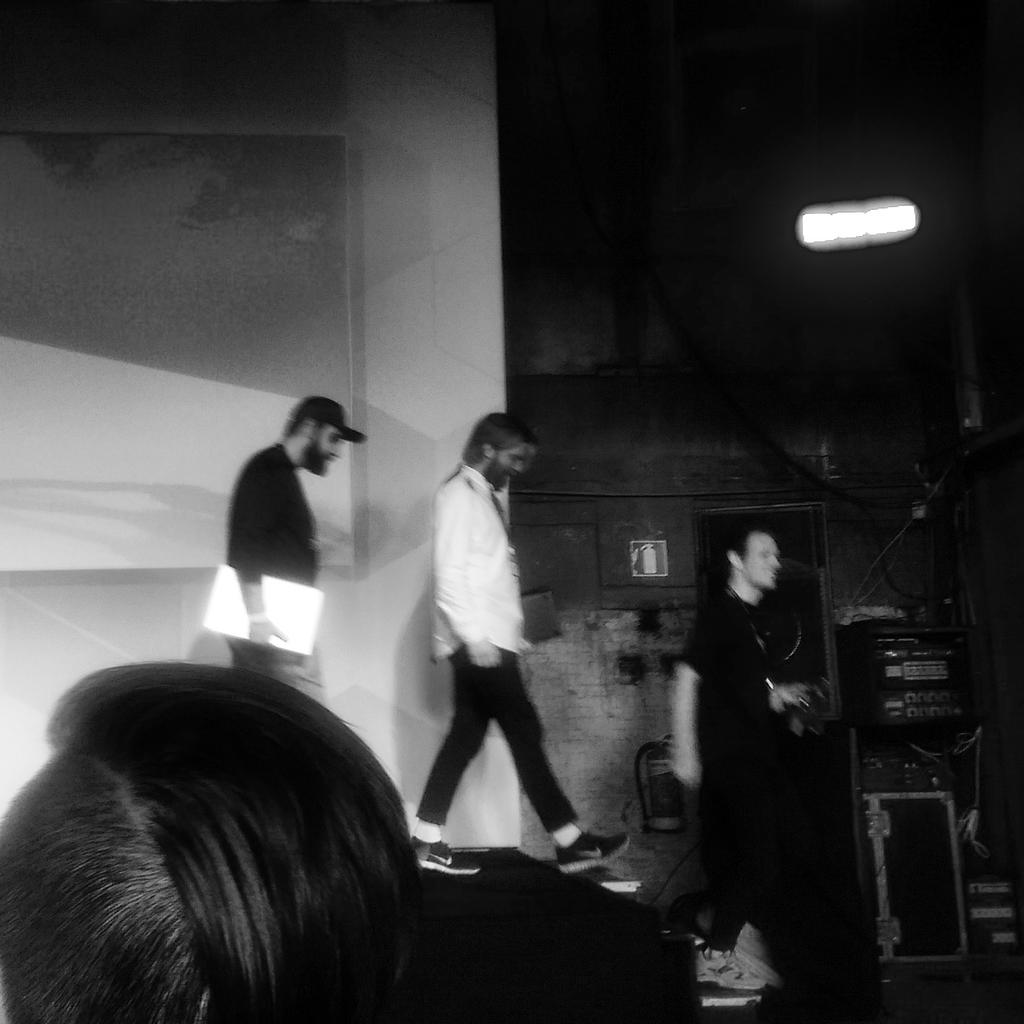 guidoz's tweet image. #KingsofCode'15 winners! “@heleenvanlier: Dropshop. Files (foto's, notes, scripts) verkopen vanuit dropbox #TNWEurope