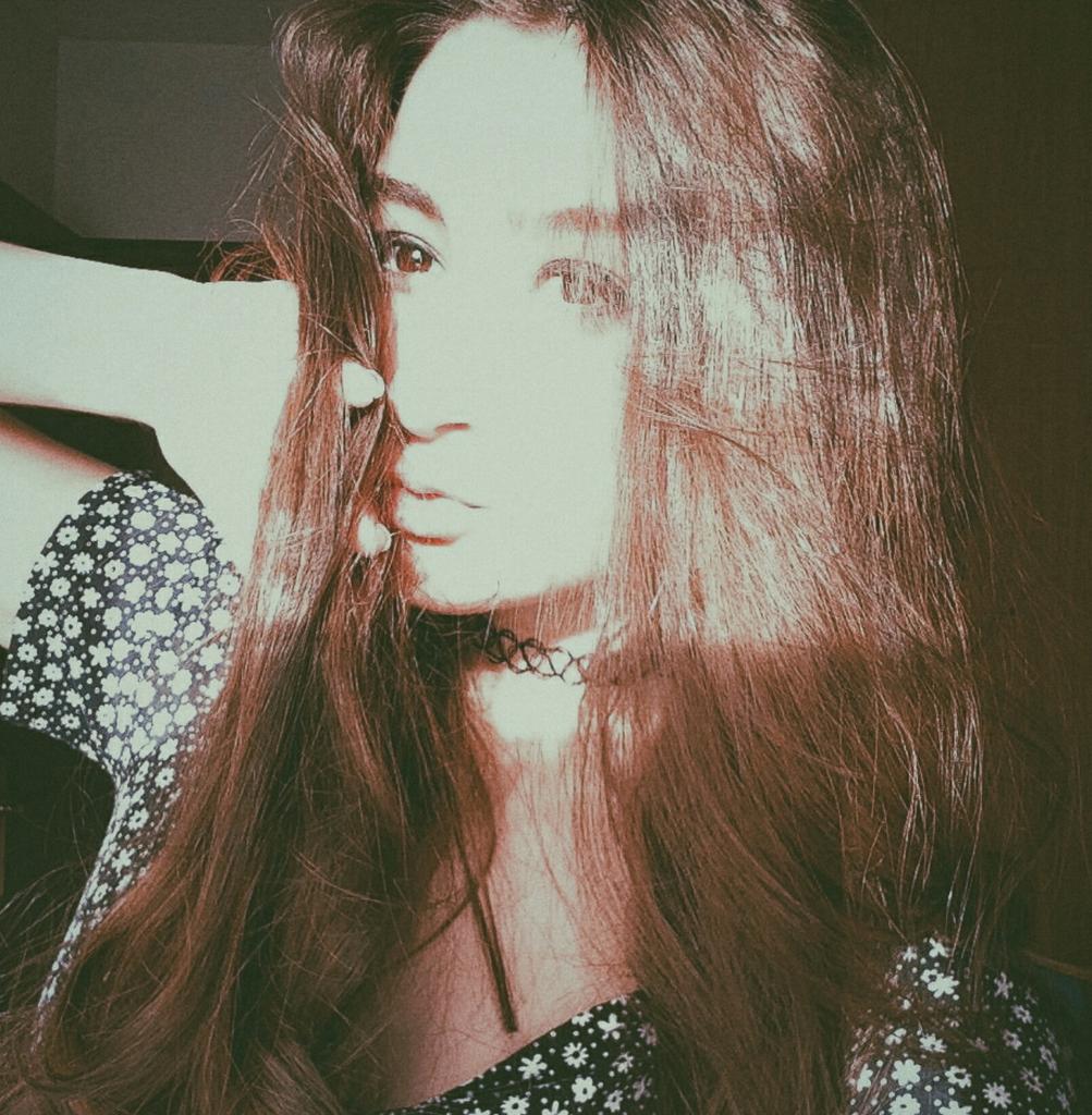 _idkpizza's tweet photo. #NoviaGiorgio2015 Tengo 15 años pero lo hago porque me hace ilusión jo 😔 http://t.co/rBeC7BYmCG