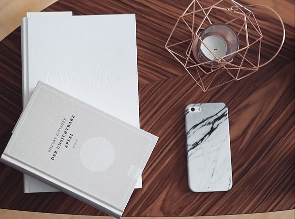 cscenario's tweet photo. Minimalistic, Pure and Sophisticated
Thanks to @brandoriginals 
#Casescenario #Marble #Accessories #iPhone  #Apple http://t.co/udTOw0ImHj