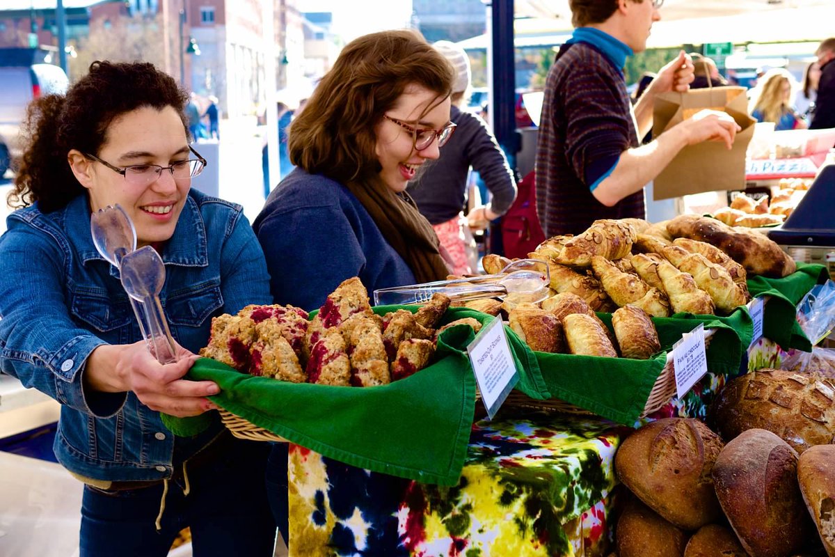 The Bloomington Farmers' Market is coming alive! Enjoy fresh produce and flowers and local goodies all summer!