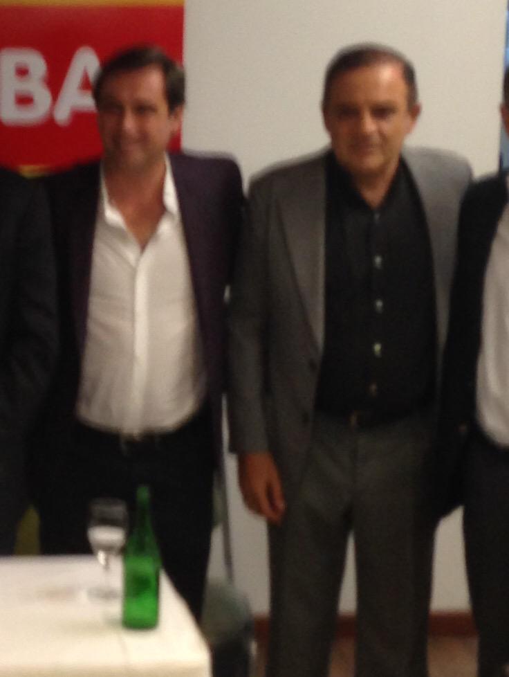 cossarmarcelo's tweet photo. #AquiEstamos Haciendo historia #JuntosPorCordoba @ramonjmestre @felolabaque http://t.co/LnJ0npsXz7