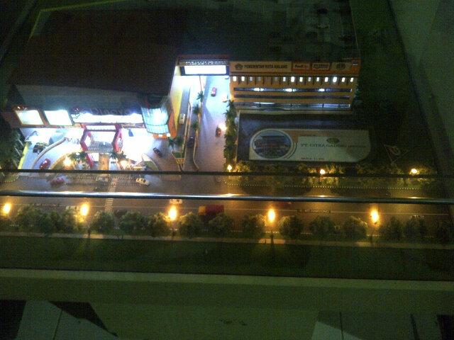 ladyrachma's tweet photo. Jelang opening, Mall Dinoyo City Malang, sewa mulai 2jtan, TERBATAS, tinggal bbrp unit saja, hub rachma: 081937739390 http://t.co/XcNAXmOWAB