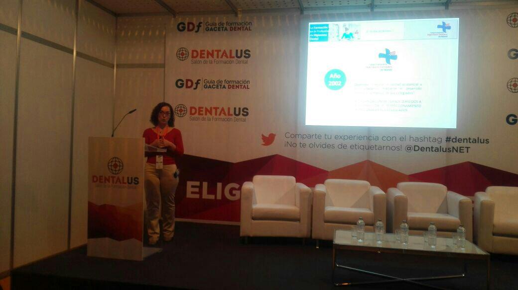 gacetadental's tweet photo. Leonor Martín Pero Muñoz hablando de formación del higienista en #dentalus @dentalusNET http://t.co/Cldihv7MRx