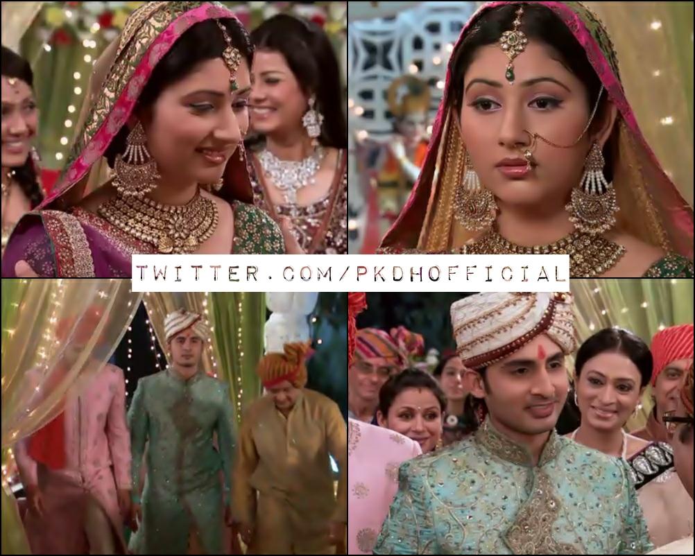PKDHOfficial's tweet photo. Pankhuri and Shivam arrive at the mandir for their Wedding #PKDHRevisited #Epi98 http://t.co/GyXIapbqrG