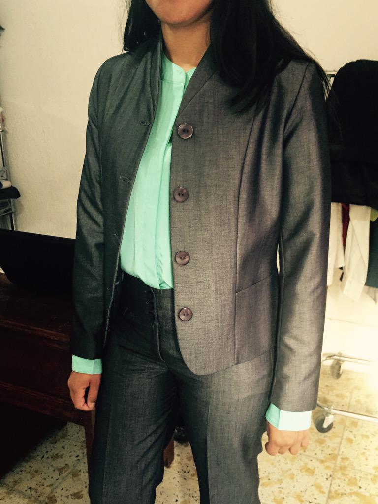 ninamiamx's tweet photo. Verde lucite, excelente para usar en primavera, relajante, fresco y con un brillo de menta. #colores2015 #ninamia http://t.co/dC417kt9V1