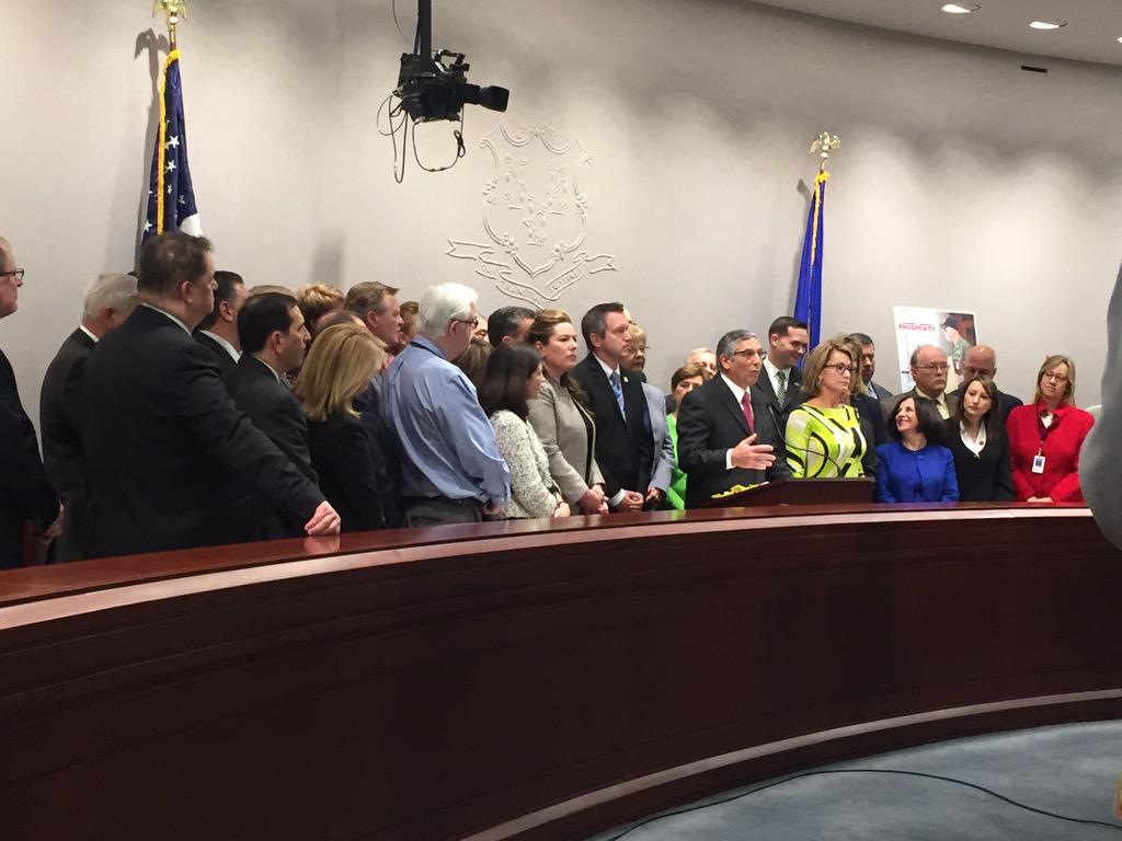 CTSenateGOP's tweet photo. .@SenatorFasano explains reducing burdens for local community #hospitals #GOPBlueprint http://t.co/csHiHV0GMI