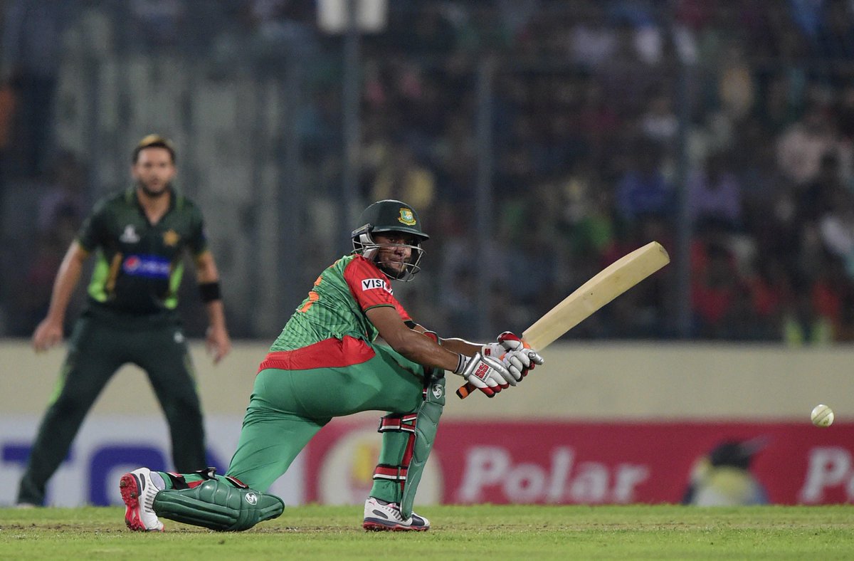 ICC's tweet photo. Bangladesh took their ODI form into the Only T20I, beating Pakistan by 7 wickets #BanvPak http://t.co/XQmPNvaAni