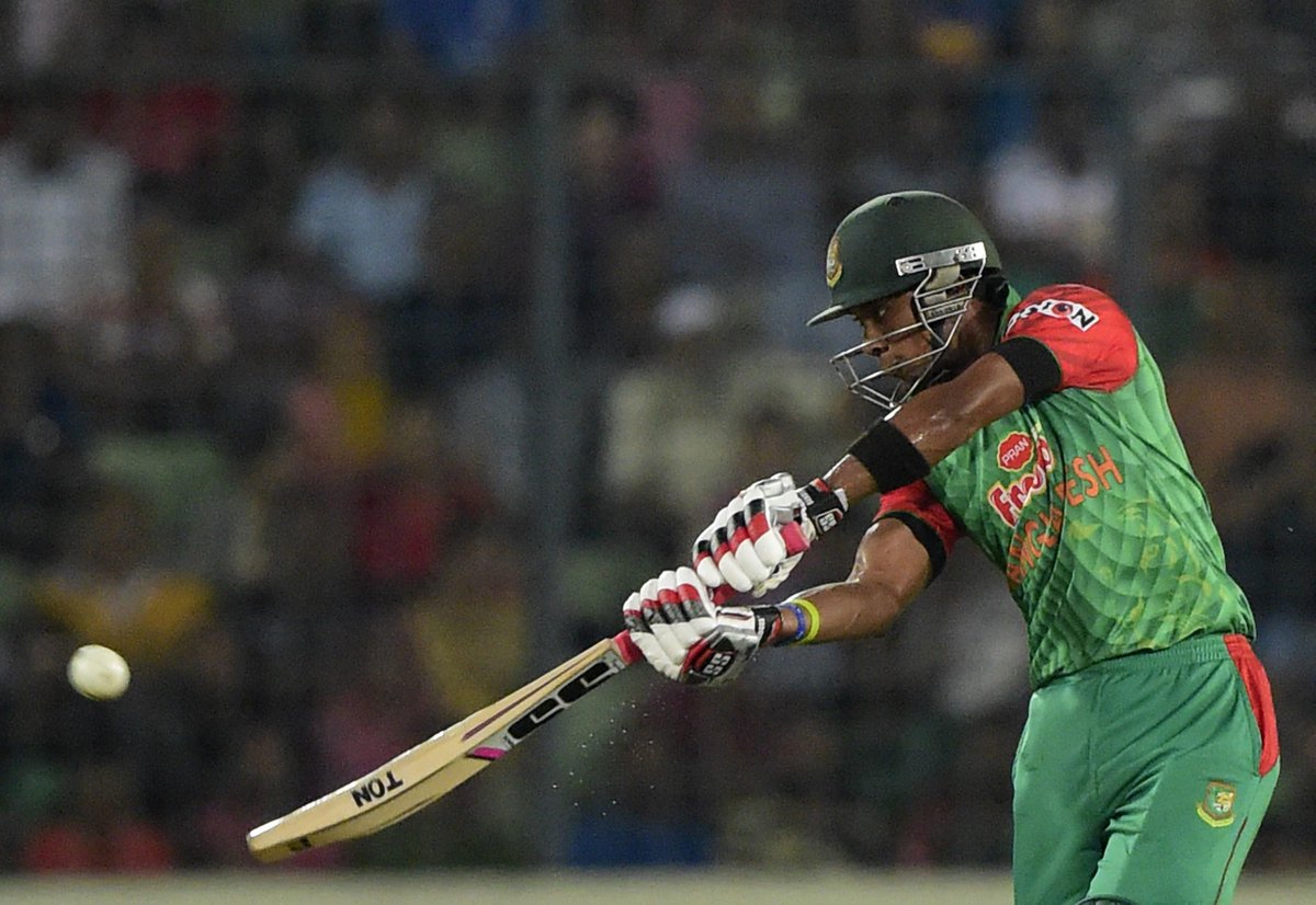 ICC's tweet photo. Bangladesh took their ODI form into the Only T20I, beating Pakistan by 7 wickets #BanvPak http://t.co/XQmPNvaAni