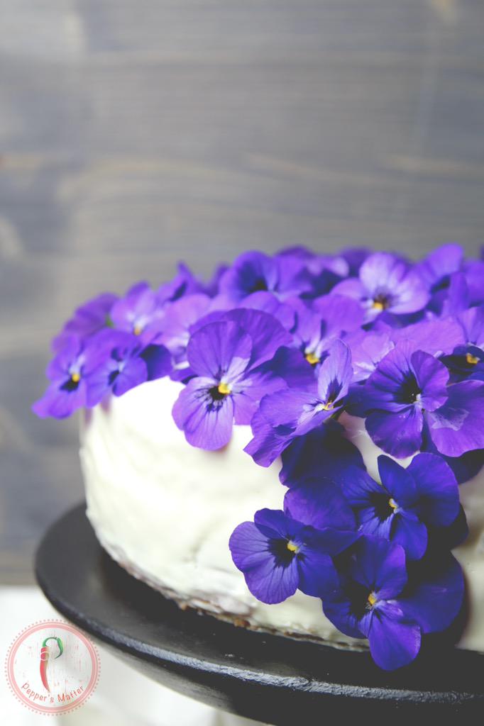 GiuliaAntonini_'s tweet image. #springcake di Viole e Limone per @MTChallengeblog #iFood #iFoodies #IFoodit #IFoodLover peppersmatter.ifood.it/2015/04/torta-…