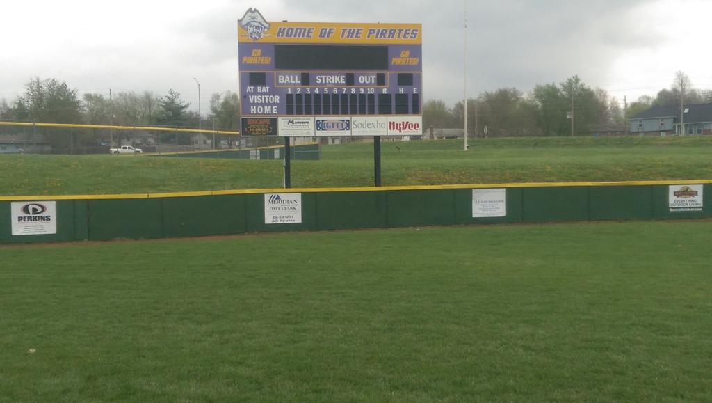 BHShardball's tweet photo. Varsity starts 2nd half of conf play on Monday at home vs Kearney! Need a big crowd here as we have 2 H games left! http://t.co/vGDCHK39kl