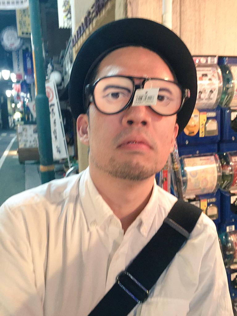 スミマサノリ Twitterissa ビレバンで面白メガネを試したんだけど 普段とあまり変わらなくてショックを受けている Http T Co 9bcorwk6ga スミマサノリ Twitterissa ビレバンで面白メガネを試したんだけど 普段とあまり変わらなくてショックを受けている Http T Co 9bcorwk6ga