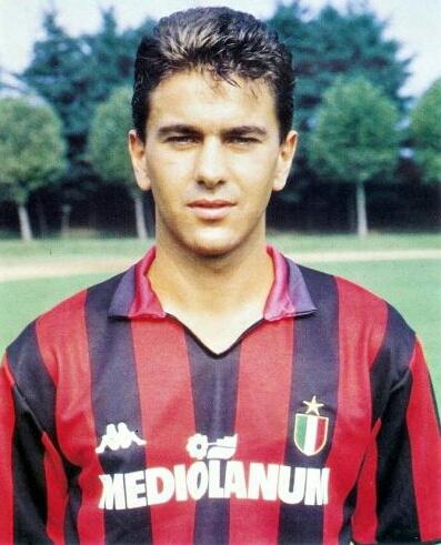 Happy 49th birthday to Alessandro Costacurta. 